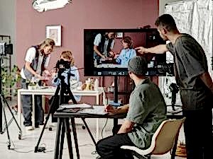 Kurumsal Tanıtım Filmi Fiyatları: 2025 Güncel Maliyetler Ve Etkileyen Faktörler 1 Kurumsal Tanıtım Filmi Fiyatlarını Etkileyen Faktörler